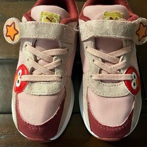 Puma kids girls sneakers size 10